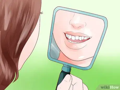 Immagine titolata Determine if You Need Braces Step 1