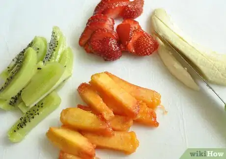 Immagine titolata Make Fruit Sushi Step 5