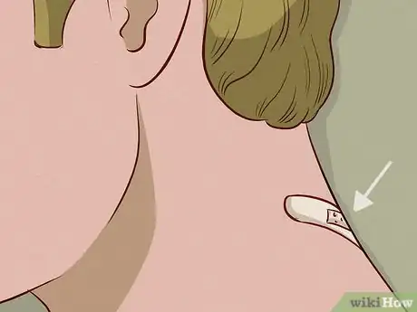 Immagine titolata Remove a Skin Tag from Your Neck Step 13