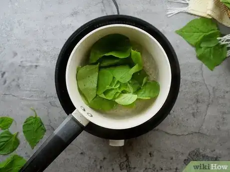 Immagine titolata Prepare Spinach Step 6