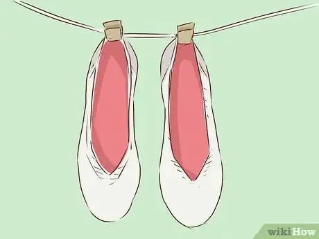 Immagine titolata Clean White Shoes Step 5