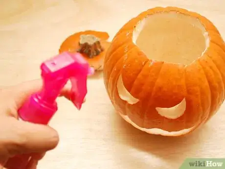 Immagine titolata Keep Halloween Pumpkins from Molding Step 7