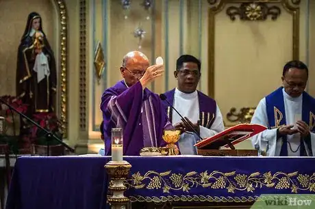 Immagine titolata Take Communion in the Catholic Church Step 4