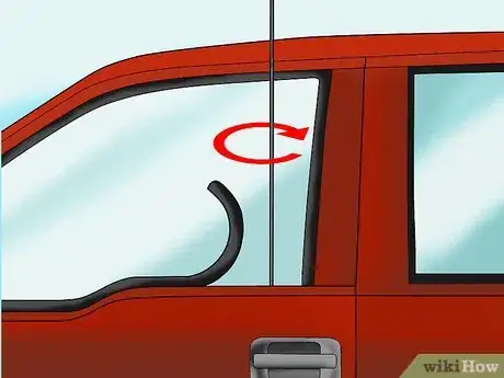 Immagine titolata Use a Coat Hanger to Break Into a Car Step 14