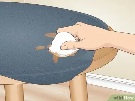 Immagine titolata Remove Spots from Linen Step 3