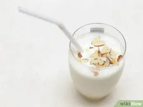 Immagine titolata Make an Almond Milkshake Step 22