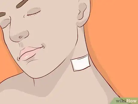 Immagine titolata Remove a Skin Tag from Your Neck Step 9