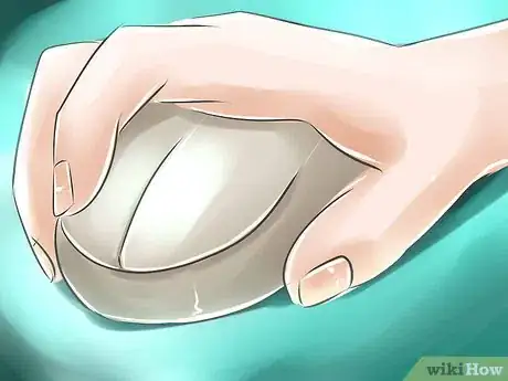 Immagine titolata Become a Flight Attendant Step 9