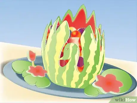 Immagine titolata Carve a Watermelon Swan Intro