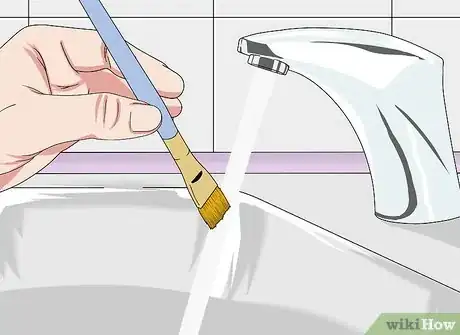 Immagine titolata Clean Makeup Brushes with Vinegar Step 4