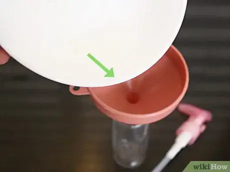 Immagine titolata Make Scented Hand Sanitizer Step 13