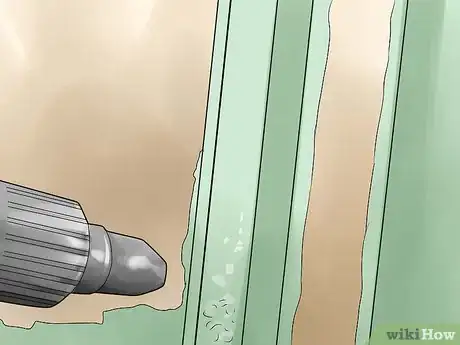 Immagine titolata Remove Paint from Wooden Objects and Refinish Them Step 6