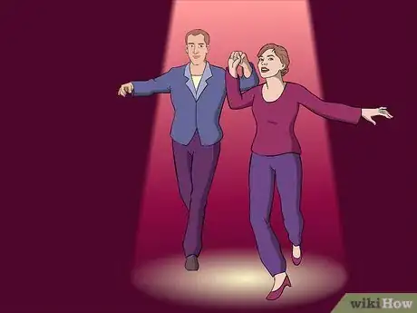 Immagine titolata Dance the Waltz Step 25