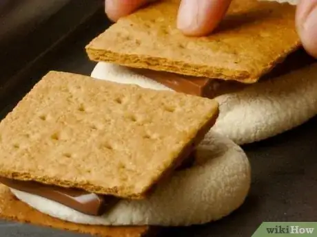 Immagine titolata Make Smores in the Oven Step 6