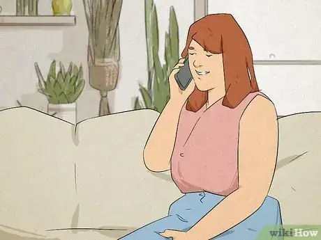 Immagine titolata Talk to a Guy over the Phone Step 3