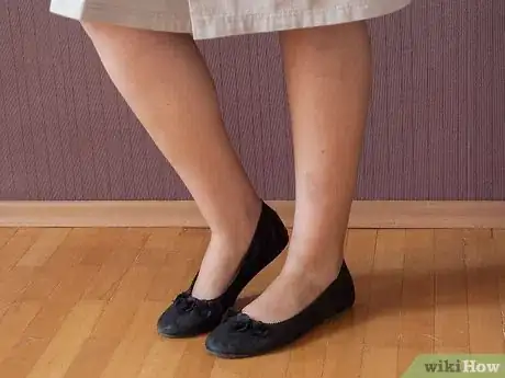 Immagine titolata Avoid Looking Inappropriate for the Office (for Women) Step 10
