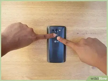 Immagine titolata Take a Screenshot on a 4G LG Android Phone Step 2