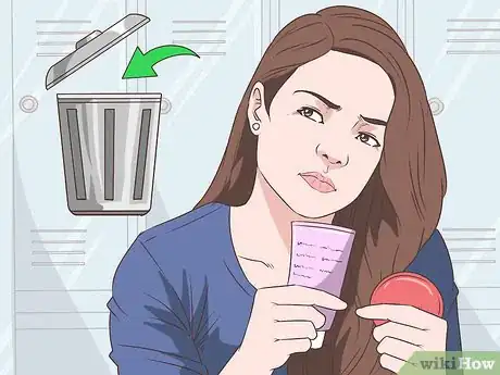 Immagine titolata Keep Your Makeup from Going Bad Step 3