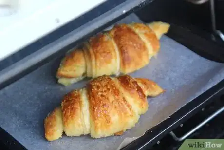 Immagine titolata Heat Croissants Step 13