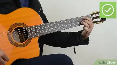 Immagine titolata Tune an Acoustic Guitar Step 5