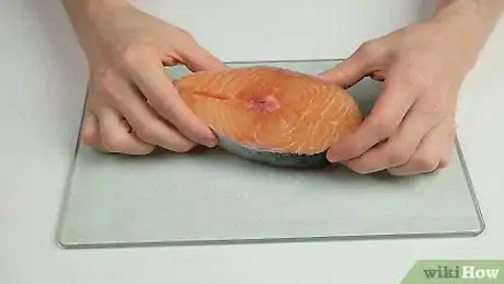 Immagine titolata Defrost Salmon Step 15