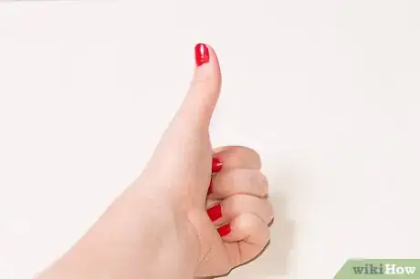 Immagine titolata Wax Your Face Step 9