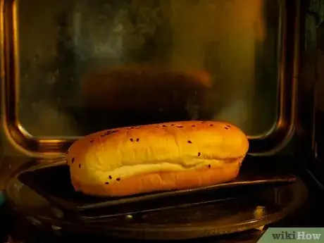 Immagine titolata Boil a Hot Dog in a Microwave Step 7