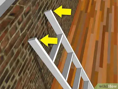 Immagine titolata Climb a Ladder Safely Step 3