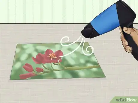 Immagine titolata Transfer an Image Onto Glass Step 7