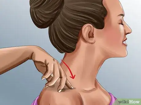 Immagine titolata Kiss Your Partner's Neck Step 1