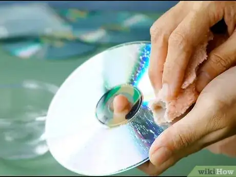 Immagine titolata Fix a Scratched DVD Step 8