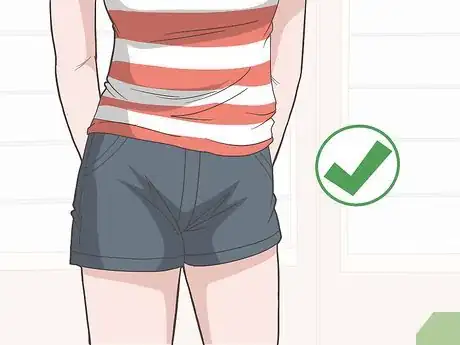 Immagine titolata Know when You're Ready to Start Using a Tampon Step 2