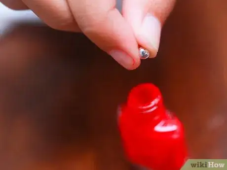 Immagine titolata Make Matte Nail Polish Step 26