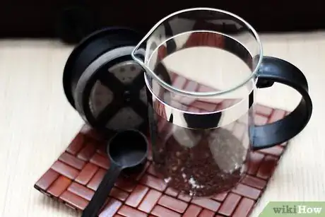 Immagine titolata Make Coffee With a Coffee Press Step 2