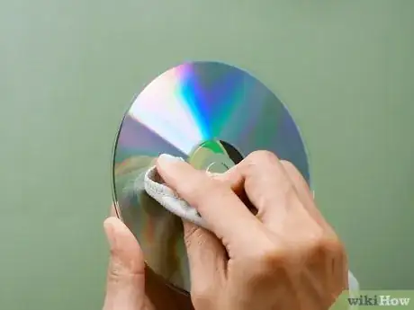 Immagine titolata Fix a Scratched DVD Step 4