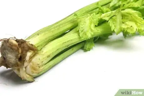 Immagine titolata Cut Celery Final