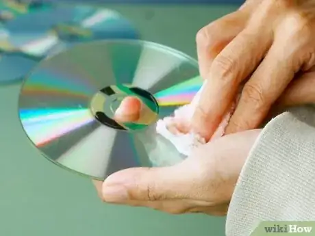 Immagine titolata Fix a Scratched DVD Step 6
