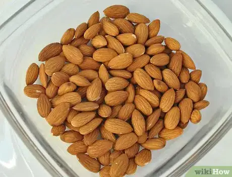 Immagine titolata Activate Almonds Step 2