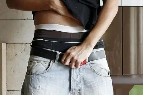 Immagine titolata Wear Really Low Baggy Pants Without Losing Them Step 5