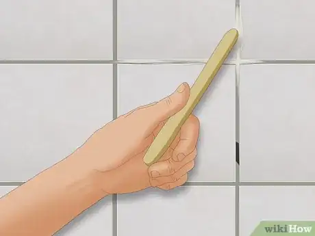 Immagine titolata Whiten Grout Step 10