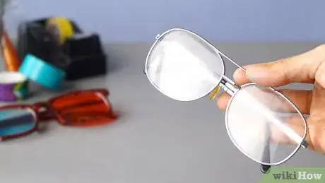 Immagine titolata Make Your Own 3D Glasses Step 7