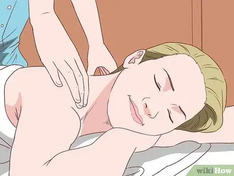 Immagine titolata Recover from a Strained or Pulled Muscle Step 6
