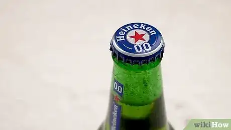 Immagine titolata Open a Beer Bottle with a Key Step 5