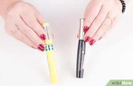 Immagine titolata Apply Eye Makeup (for Women Over 50) Step 14