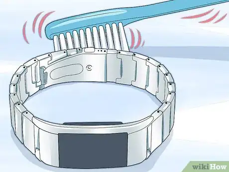 Immagine titolata Clean a Fitbit Band Step 13