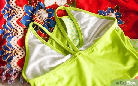 Immagine titolata Pack for Swimming (Girls) Step 3