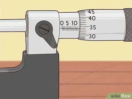 Immagine titolata Use and Read an Outside Micrometer Step 10