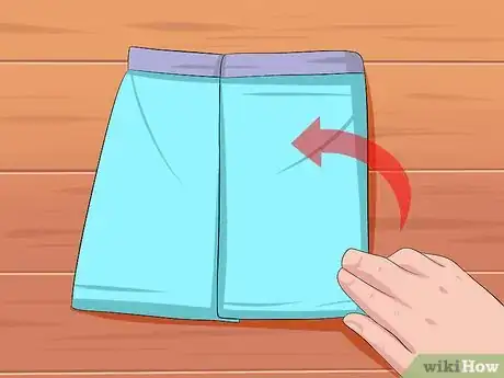 Immagine titolata Fold Underwear Step 14