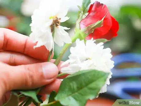 Immagine titolata Make a Flower Crown Step 17