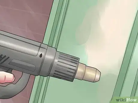 Immagine titolata Remove Paint from Wooden Objects and Refinish Them Step 5